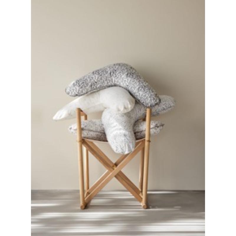 Born Copenhagen - Organic Nursing Pillow - Grey Leaf x Fossflakes