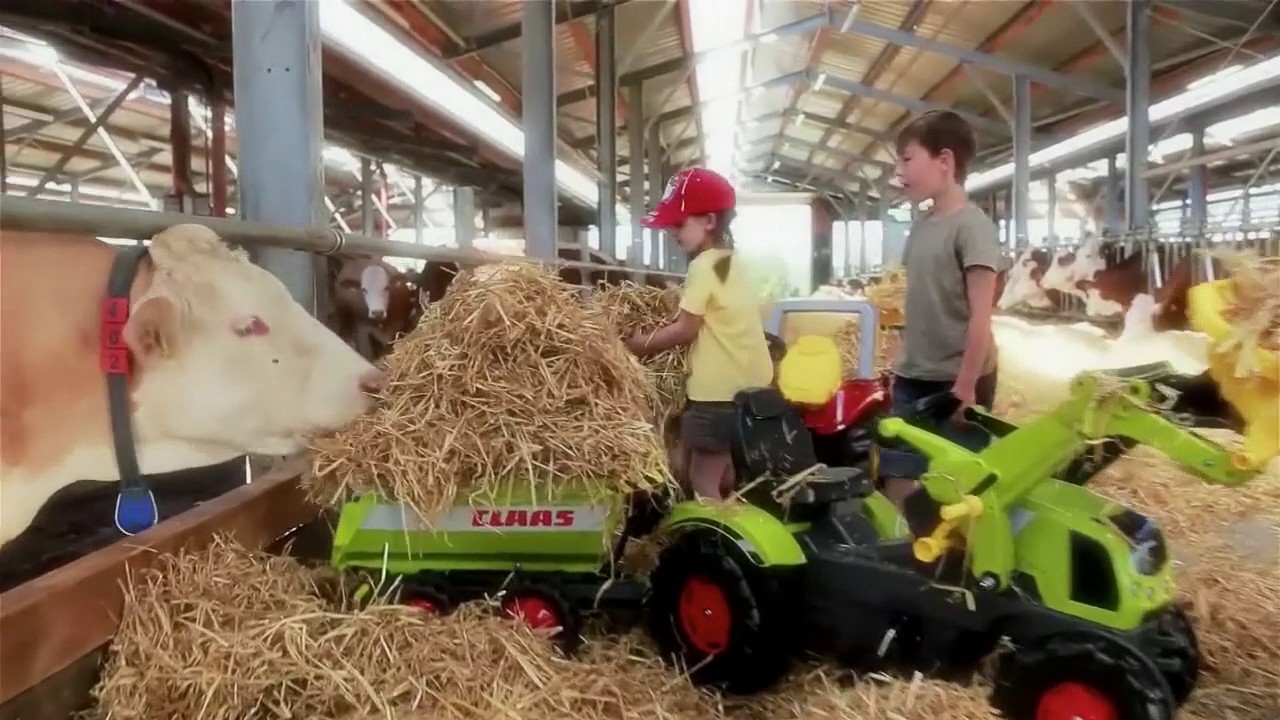 ألعاب رولي - جرار JCB للركوب