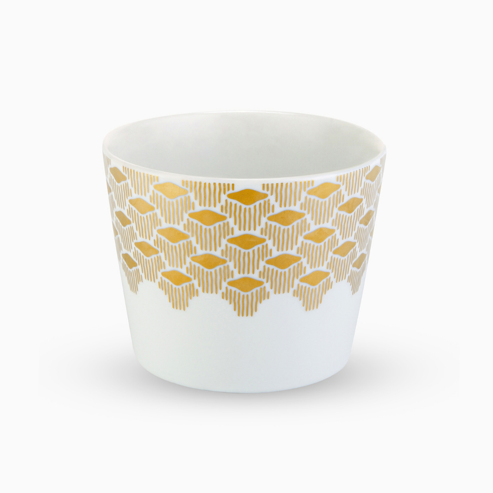 Silsal - Razan Alazzouni Tamrah V-Shaped Pot