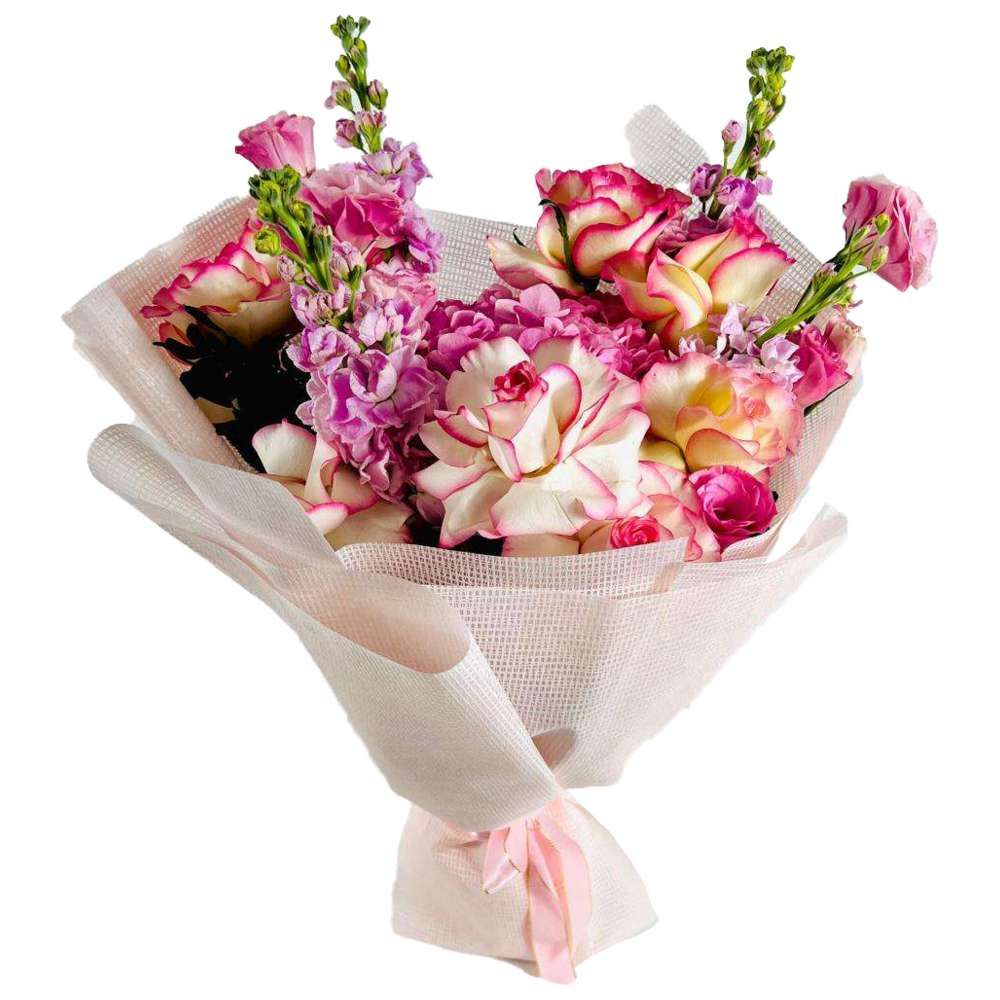 باقة زهور النسيم الوردي من RR Luxury Flowers