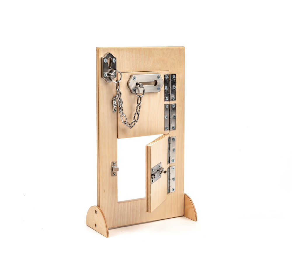 لعبة مونتيسوري التعليمية - لوحة القفل - بيج