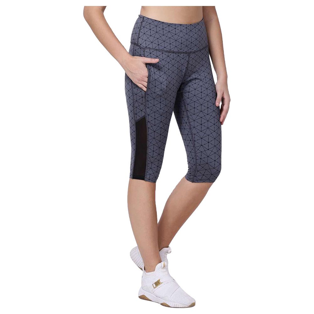 Studioactiv - Grey Print Black Mesh Light Breeze Capri