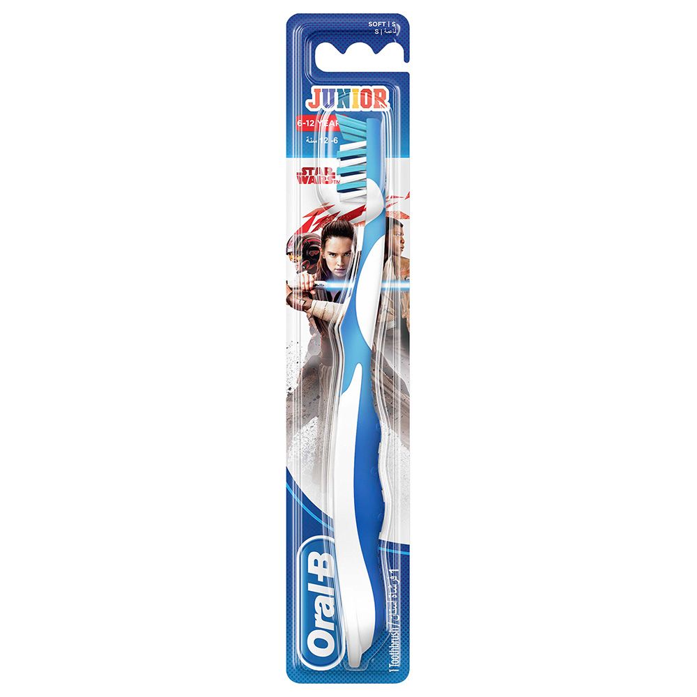 Oral-B Star Wars Junior Manual Toothbrush 6-12 Years - Color May Vary