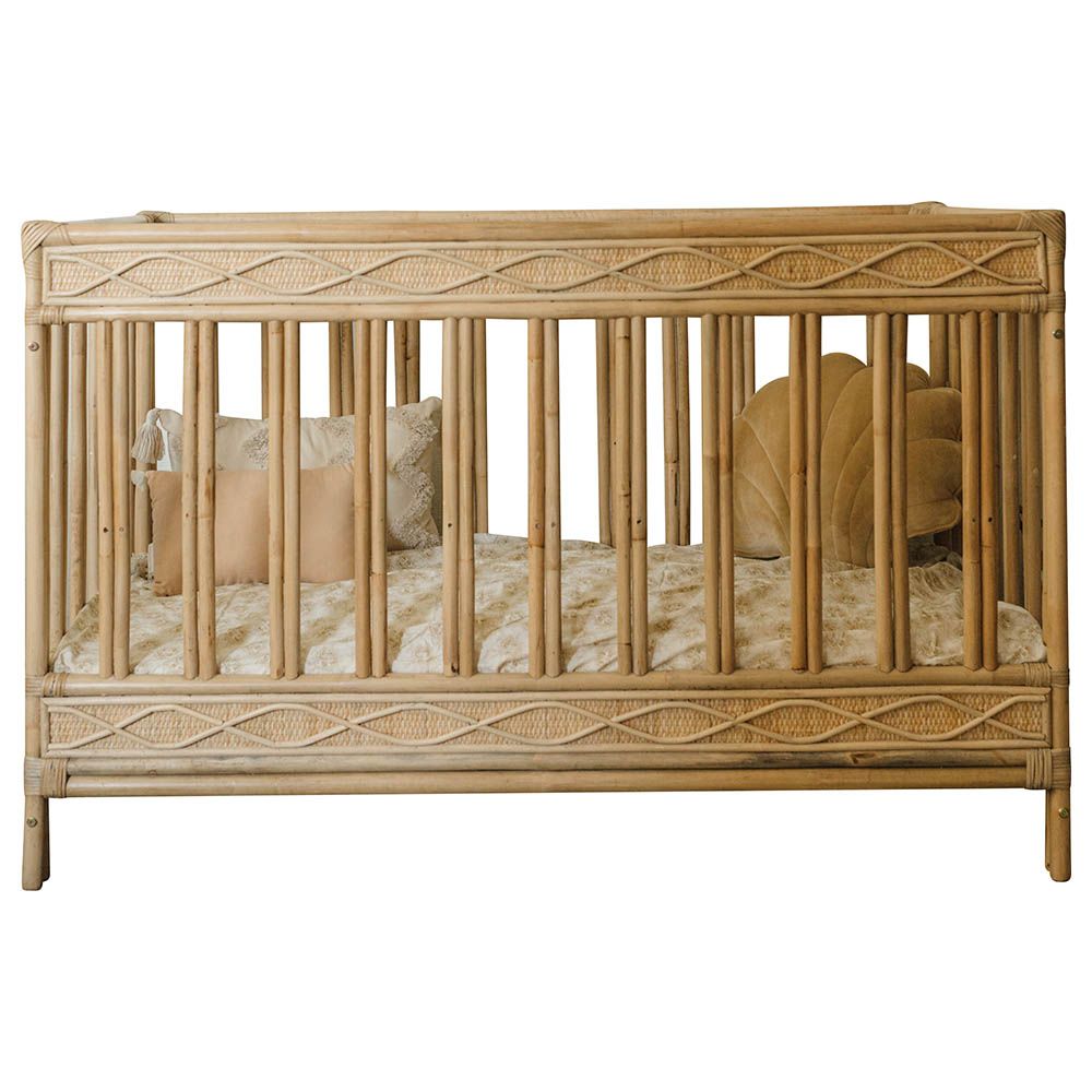 Lucca best sale cot bed