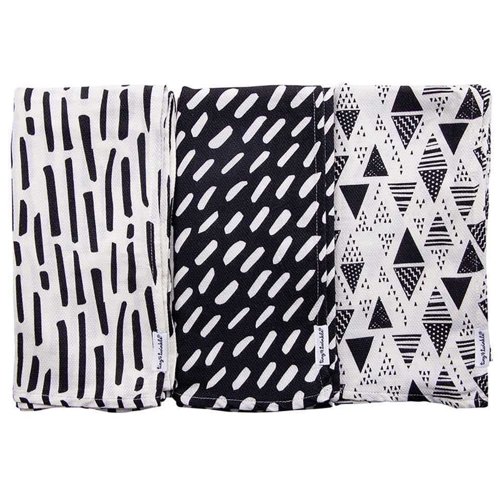 Black and white swaddle 2025