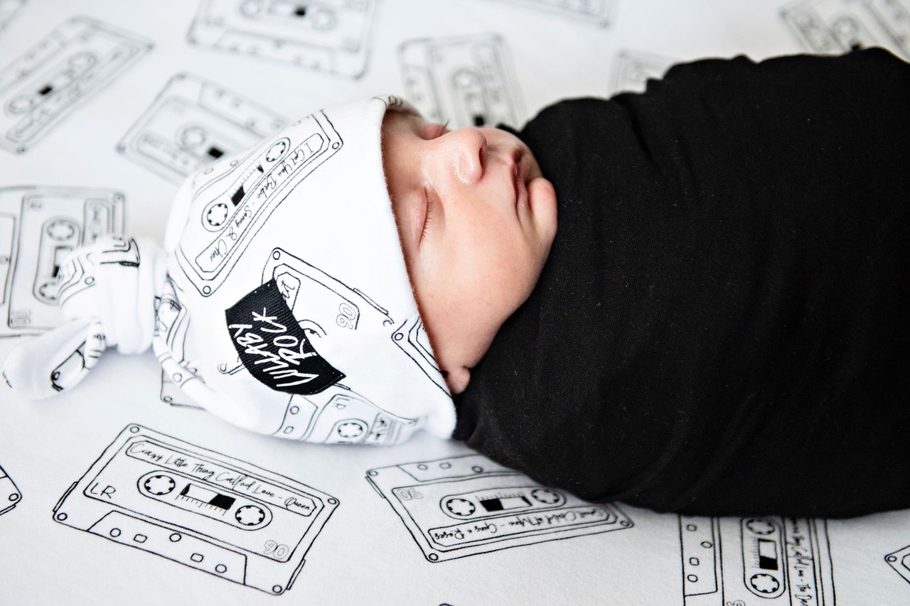 Lullaby Rock Cassette Swaddle Gift Set - White/Black