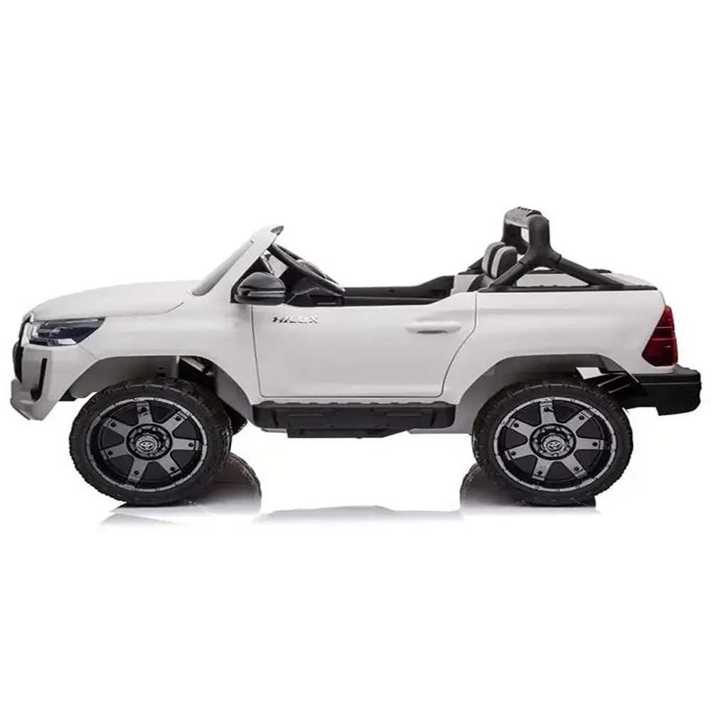 Factual Toys - Toyota Hilux Kids Ride-On Car - White