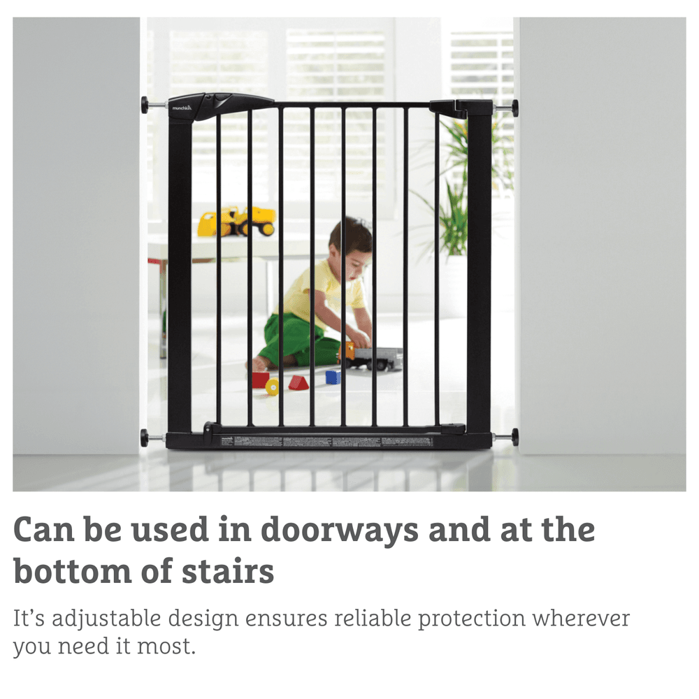 Munchkin - Maxi Secure Gate - Black