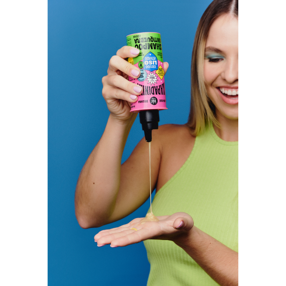 Lola from Rio - Xapadinha Anti-Breakage Shampoo for Straight Hair - 250 mL