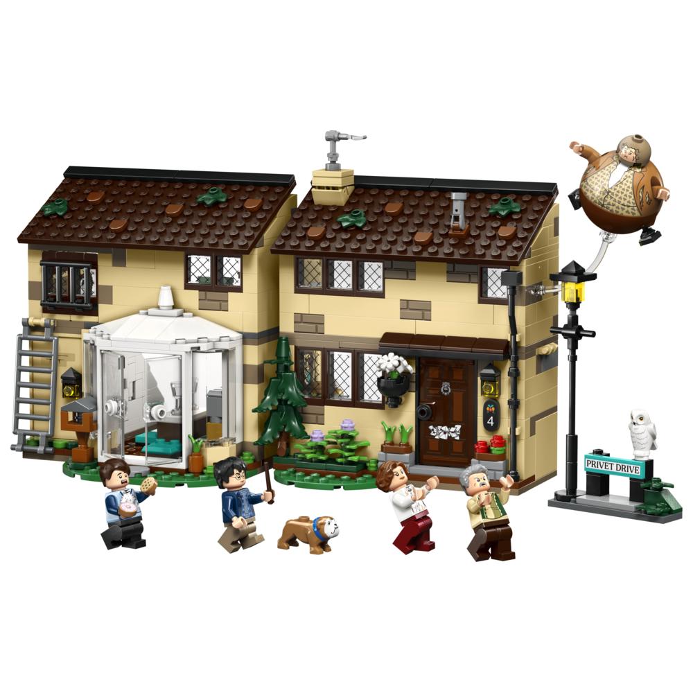 LEGO - Harry Potter Privet Drive - Aunt Marge's Visit Building Set - 639 Pc Set