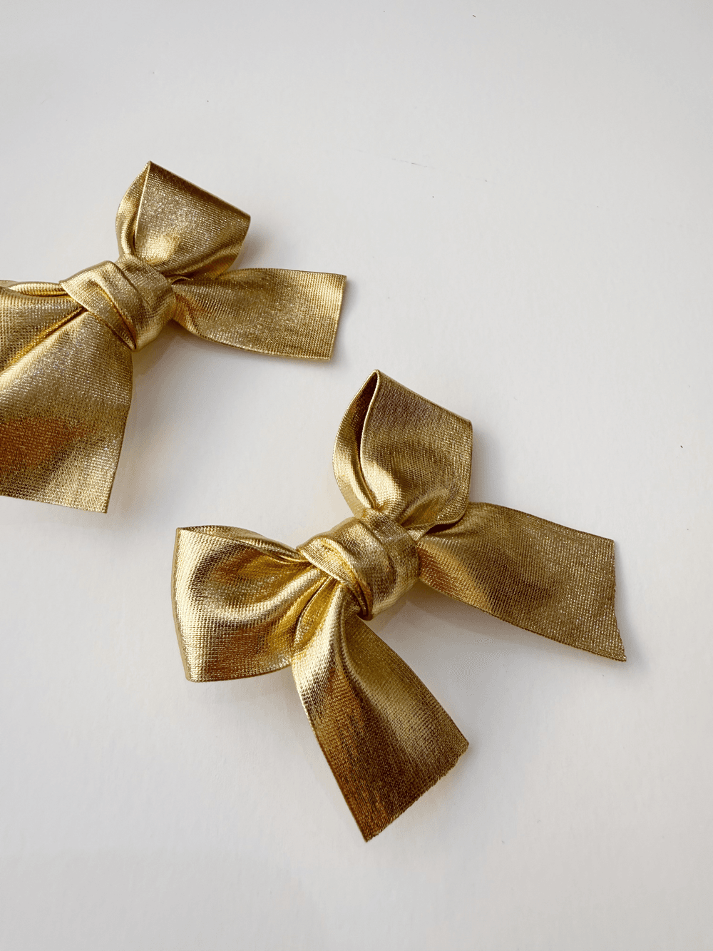 Baby Boss Girl's Metallic Bow Hair Clip - 2 Pcs