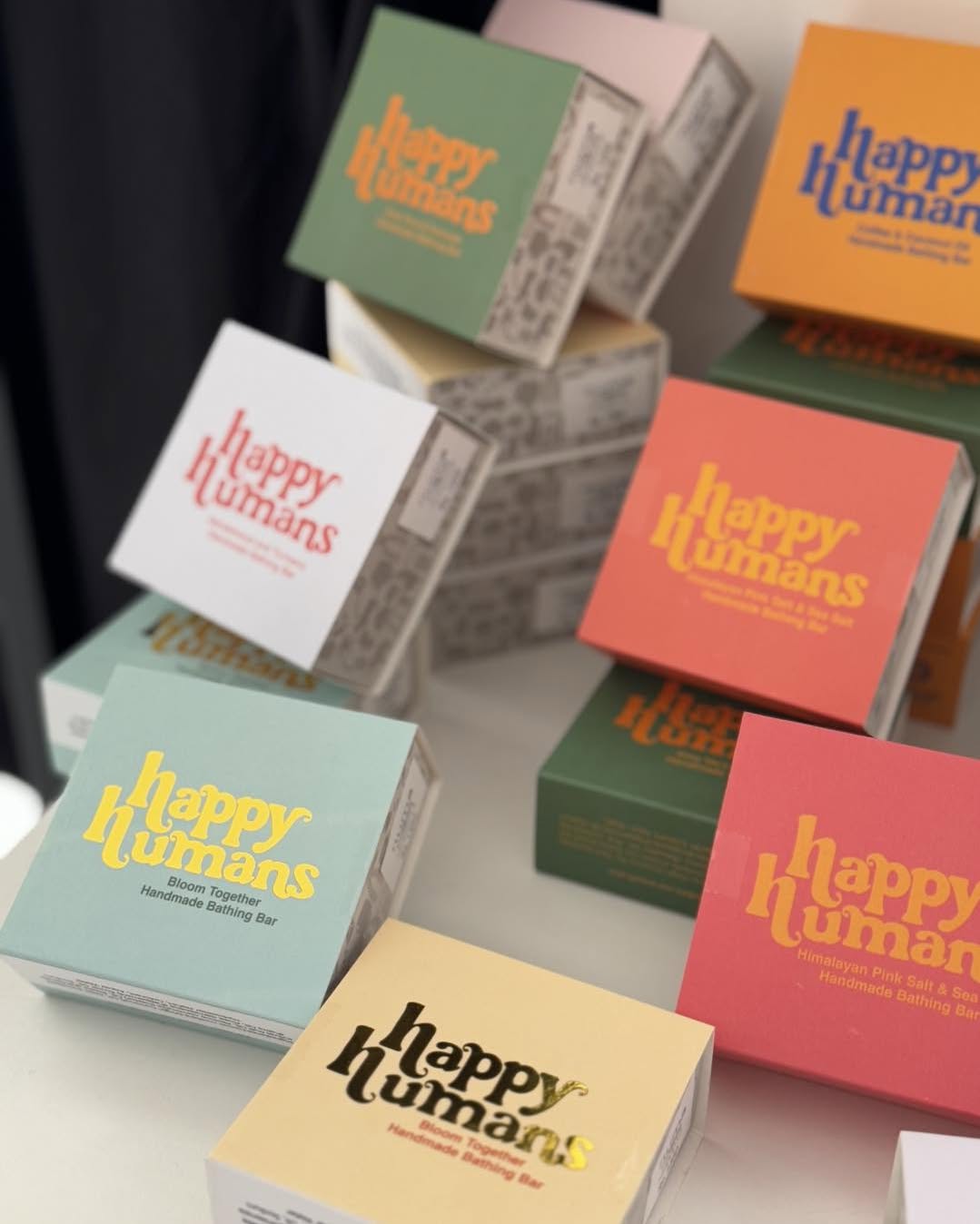 Happy Humans  Charcoal and Coconut Oil Bathing Bar 100gr