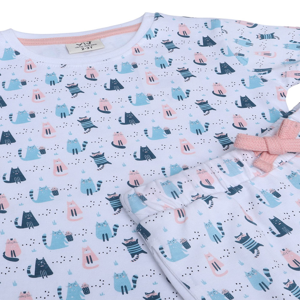 Victor and Jane Girl's All-over Cats Printed Pyjama Set - Multicolor