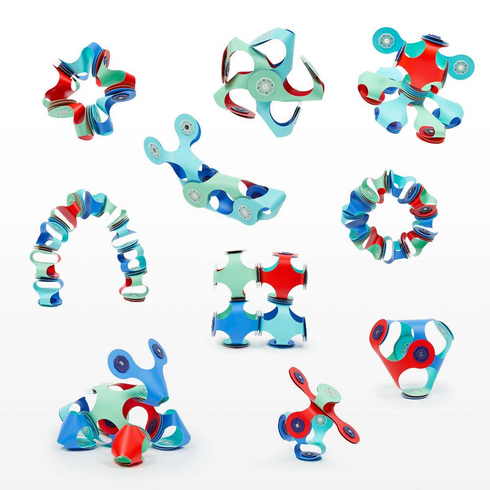 Clixo - Tiny & Mighty Magnetic Building Toy Set - Marine - 9 Pcs