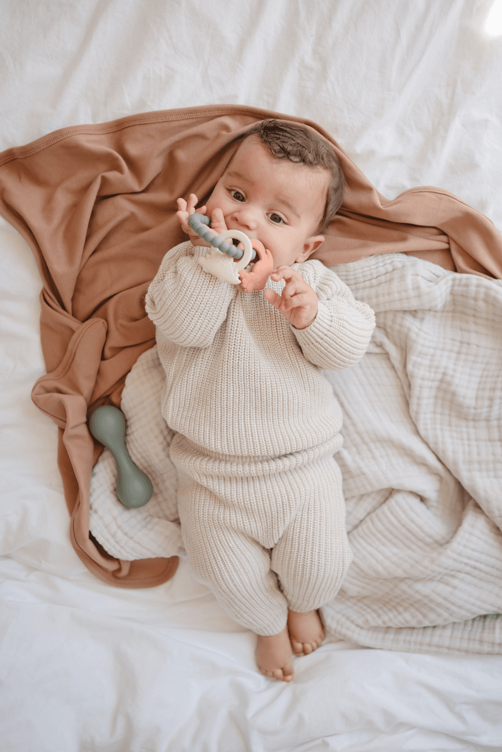 Mushie - Teething Ring - Dino