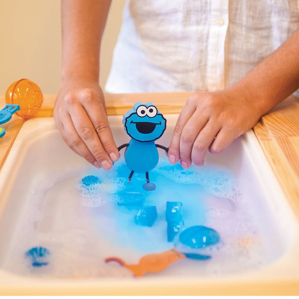 Glo Pals - Sesame Street character - 1 & light up baby kids bath toys glow cubes-2 - Blue