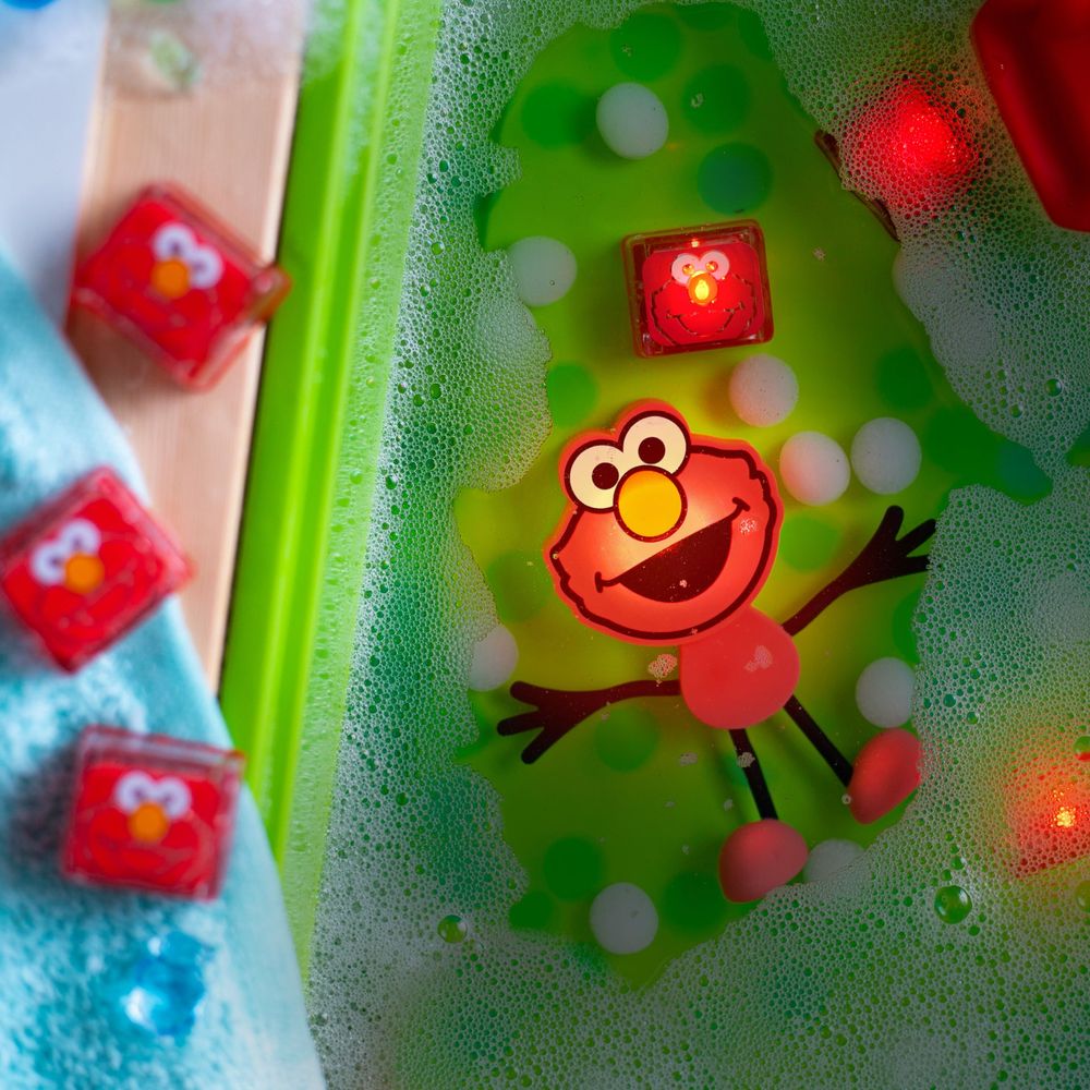 Glo Pals - Sesame Street character-1 & light up baby kids bath toys glow cubes- 2 - Red
