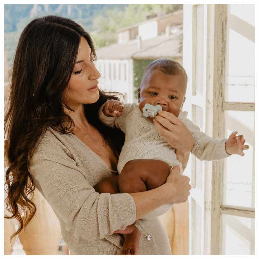 Suavinex - SX Pro Ultra Soft Butterfly Shape Baby Pacifier 0-6 M Pack of 2 - Beige