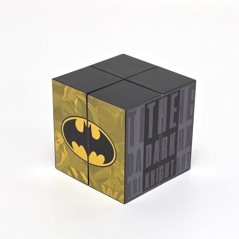 Qubi - Transformable Cube - DC Batman