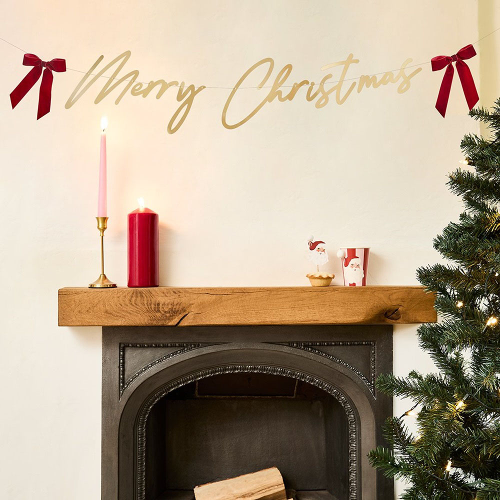 Hootyballoo Merry Christmas Card Banner With Two Red Velvet Bows - Gold - 2 m