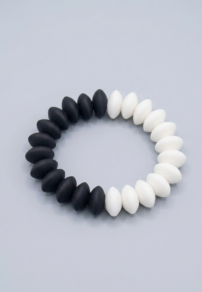 Maxims - Monochrome Silicone Teething Ring - Black/White