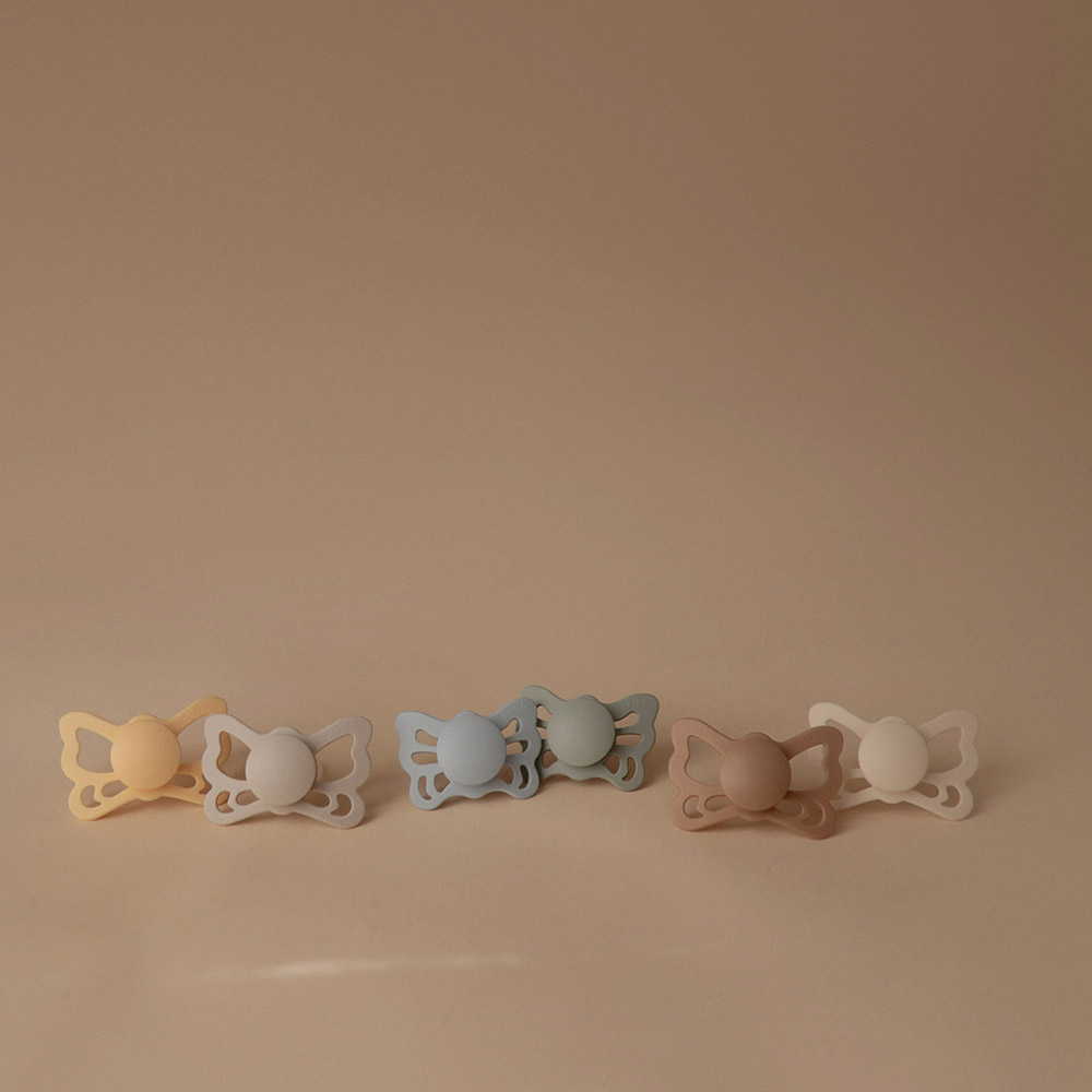 Frigg - Lucky Symmetrical Silicone Baby Pacifier 0-6M - Cedar/Baby Pink - 2Pc Set - S1
