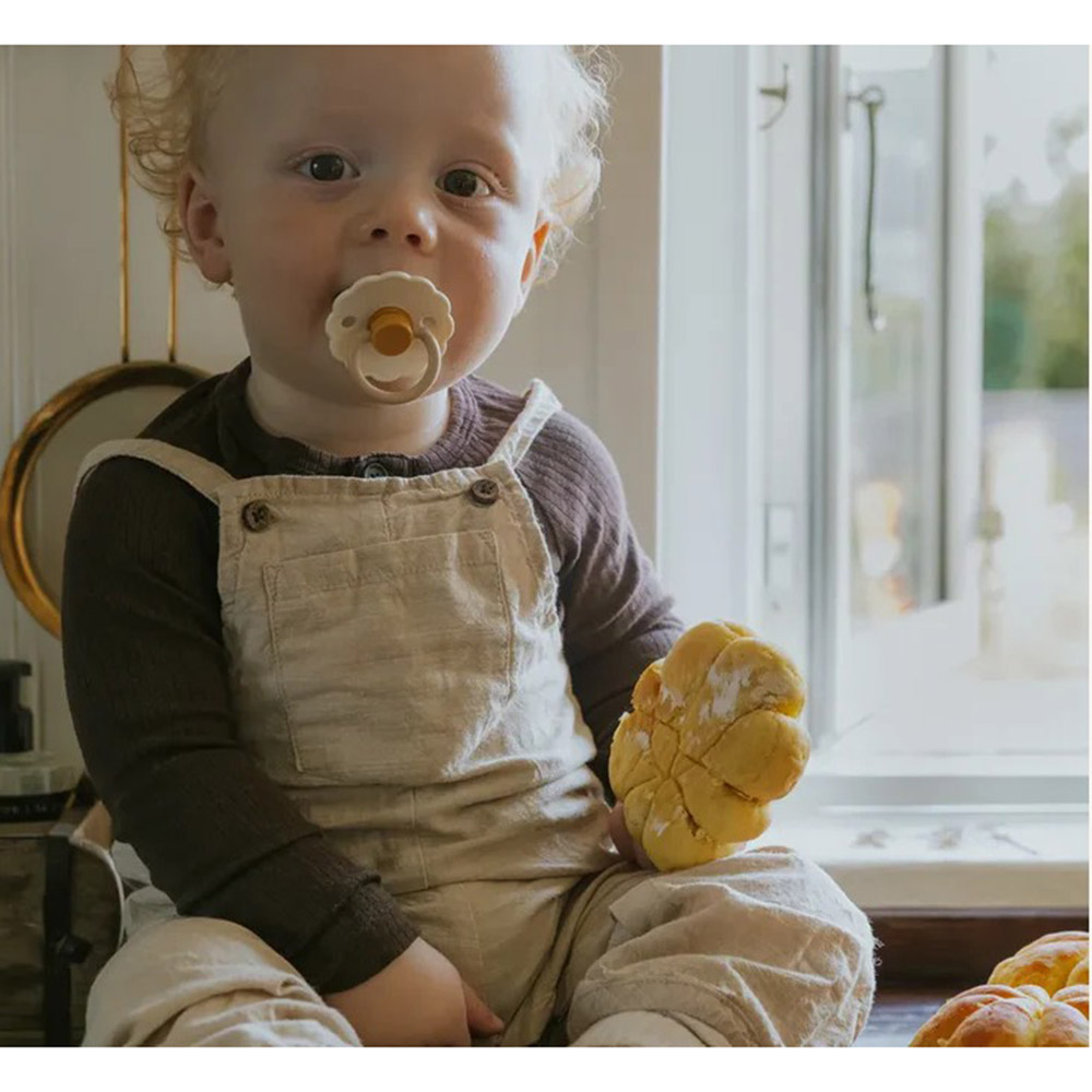 Frigg - Daisy Silicone Baby Pacifier - Chamomile/Croissant - 2Pc Set