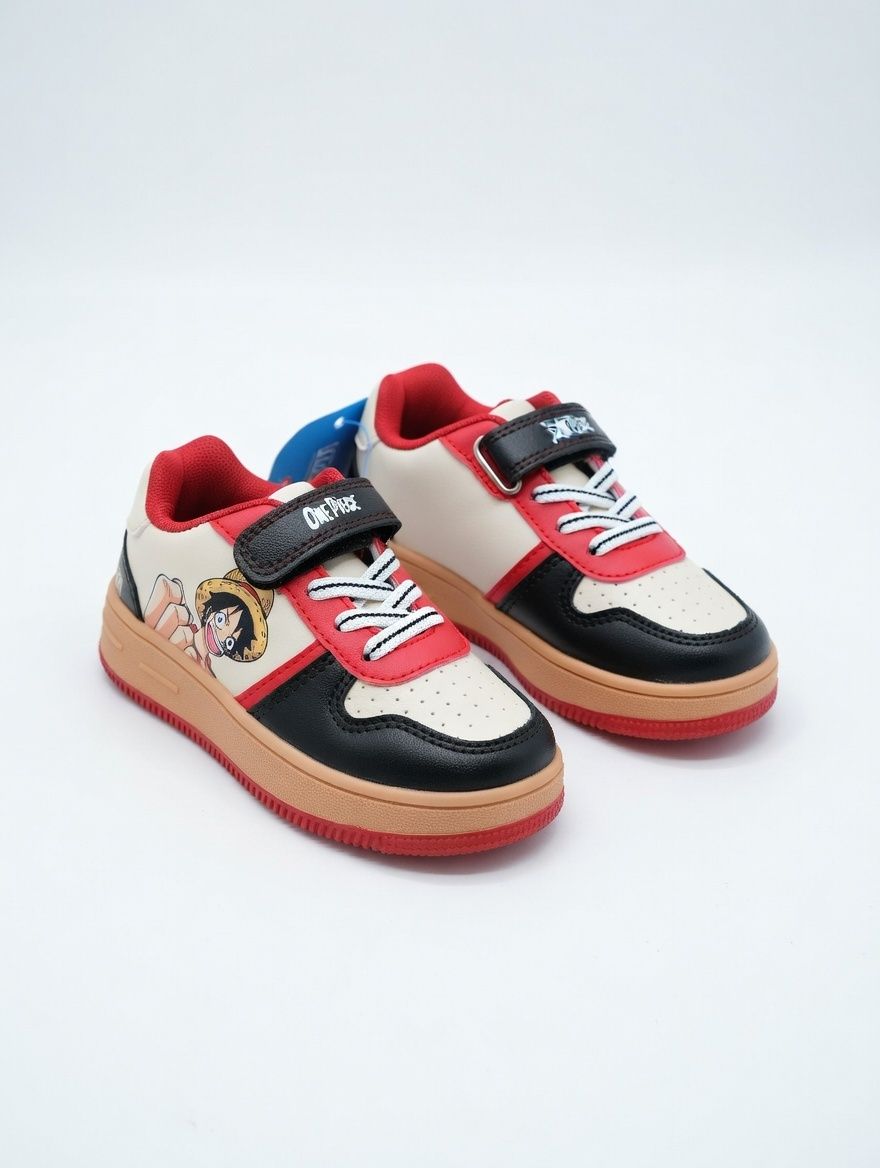 One Piece Boy's Low Top Sneakers - Black/Beige