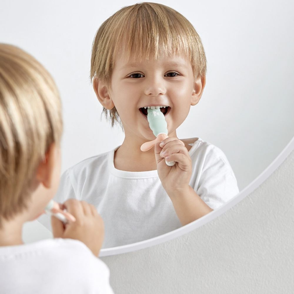 Babycare - Kids Tooth-Brush - Carlo Red
