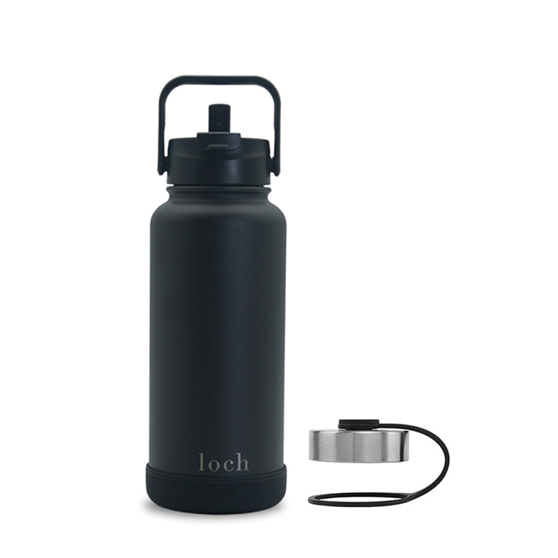 Loch - Monochrome Stainless Steel Bottle - 900 ml