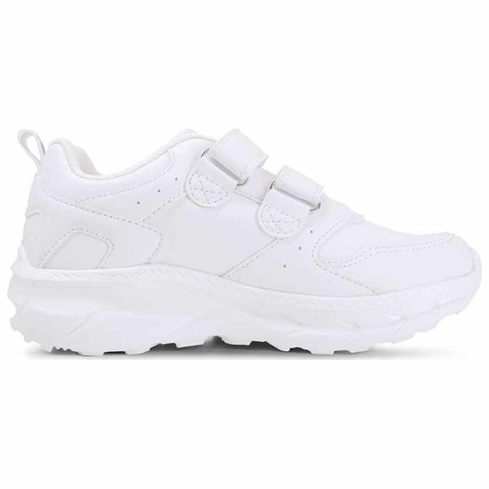 Umbro Booster VC Junior Performance Shoes - White