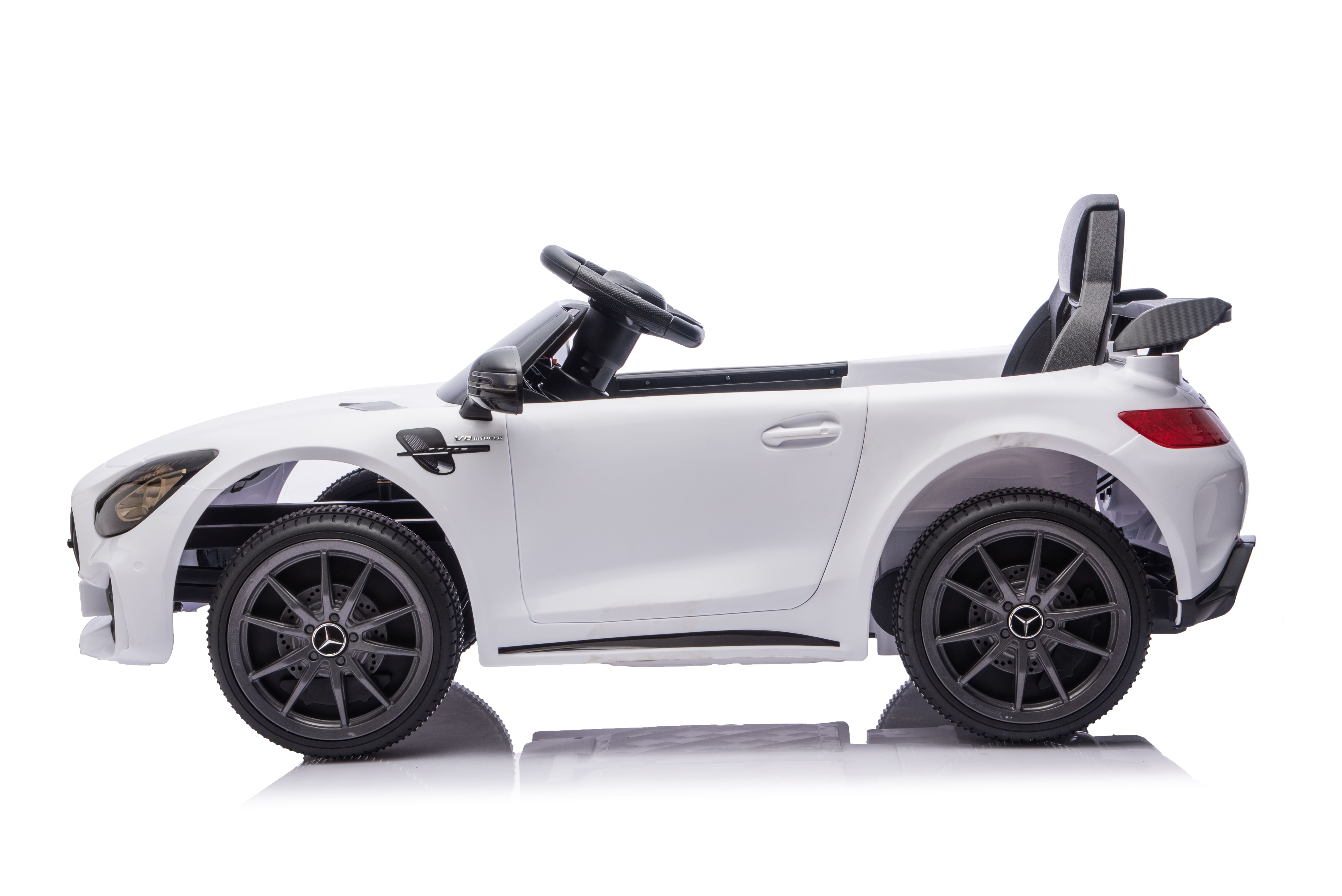 Mercedes-Benz - AMG 12V Ride-on Car - White