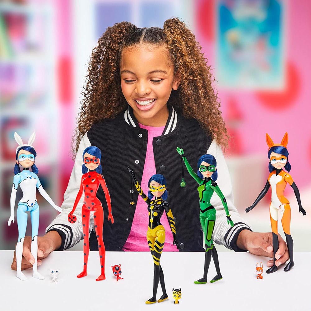 Miraculous - Magic Heroez Surprise Deluxe Fashion Doll - Style May Vary - 1 Pc