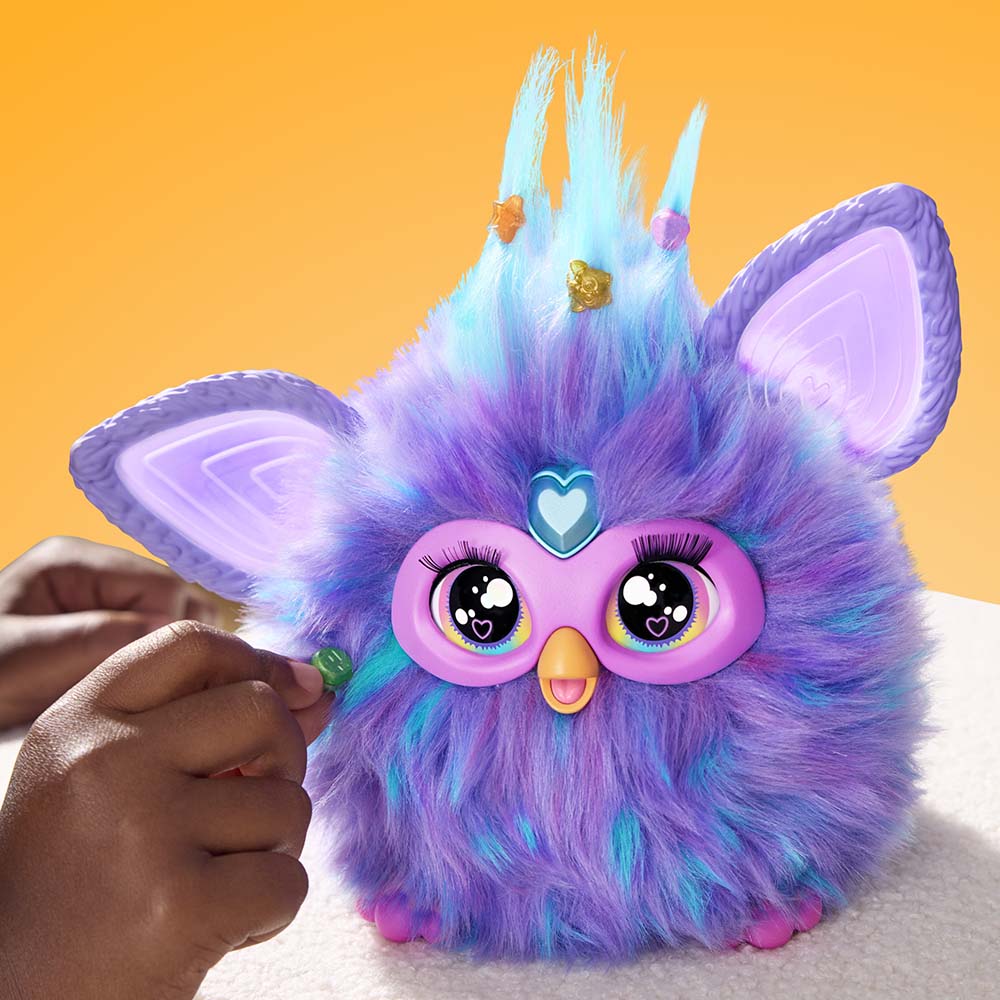 Furby - Interactive Plush Toy With Accessories - Purple - 16 Pcs