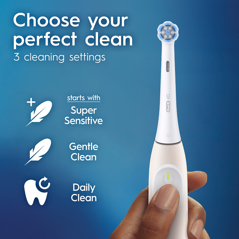 Oral B - IO2 Rechargeable Electric Toothbrush With 3 Smart Modes & Travel Case