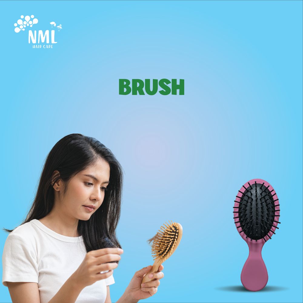 NML - Bamboo Detangling Brush