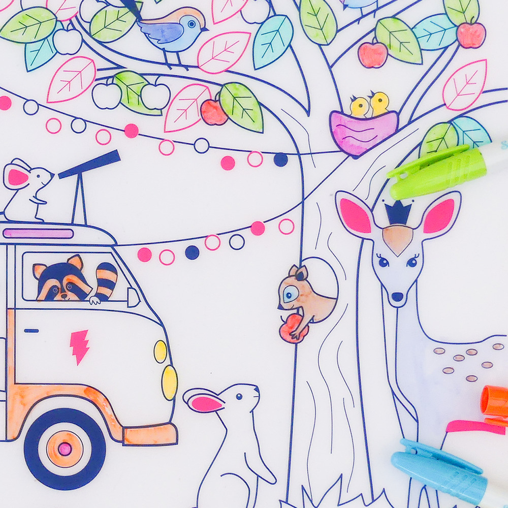 Super Petit - Dream Van Colouring Playmat + Pink wristband + 5 markers