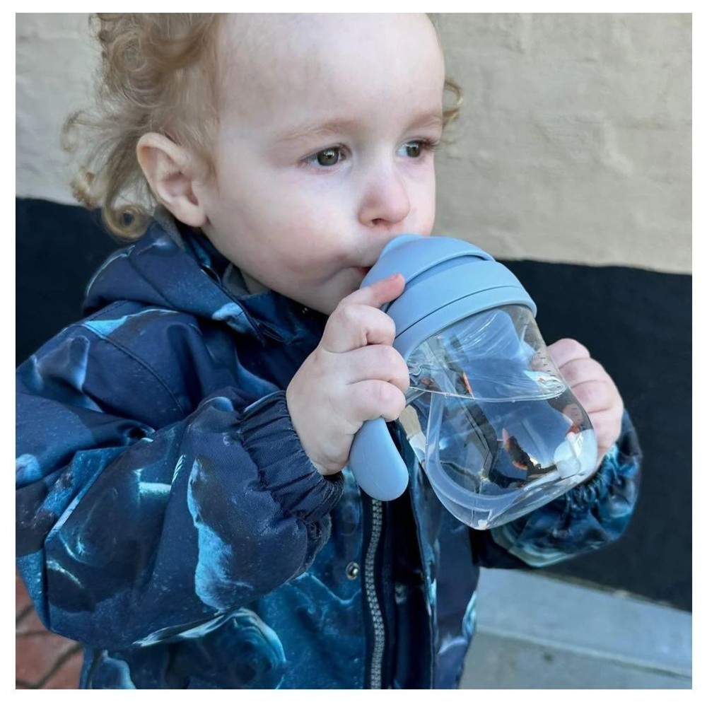 Mininor - Non-Spill Trainer Straw Cup - Blue Whale - 330 ml