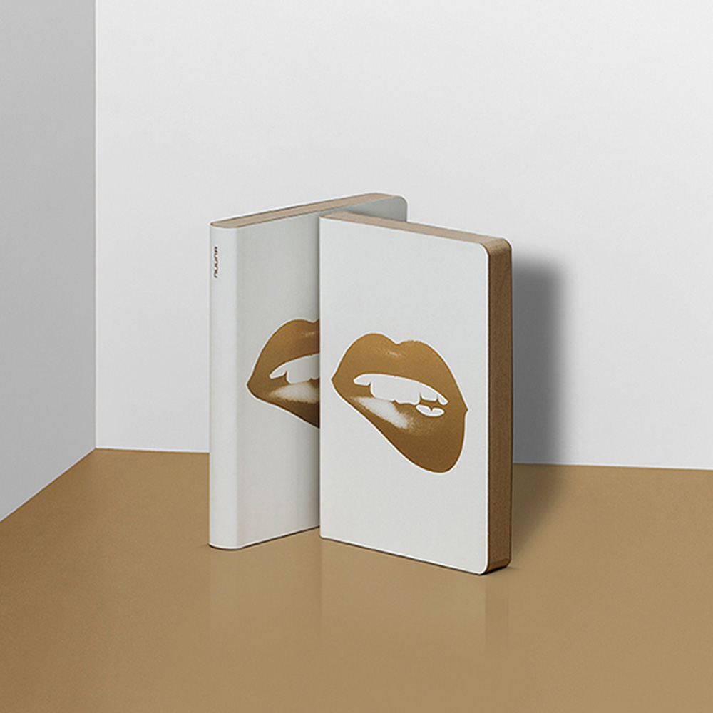 Nuuna - Graphic S - Glossy Lips A6 Notebook