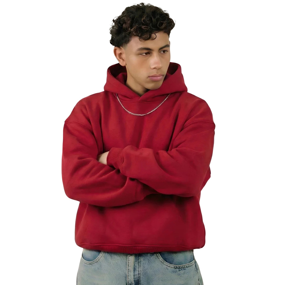 أحمر