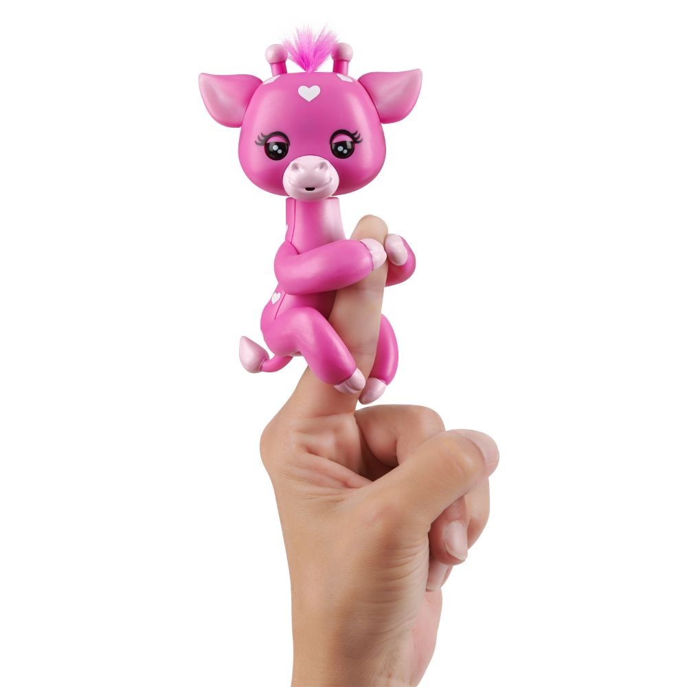 Giraffe fingerlings shop