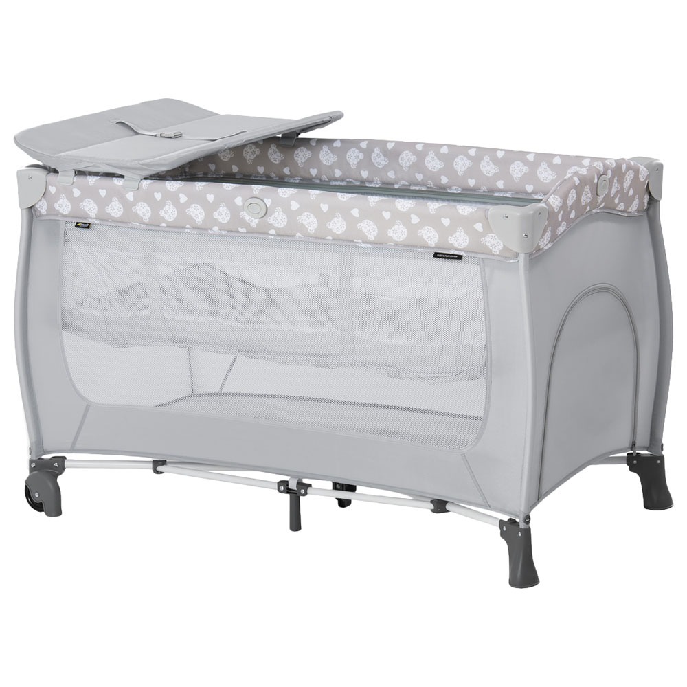Hauck travel cheap cot size
