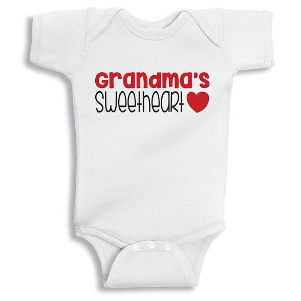 Twinkle Hands 'Grandma's Sweetheart' Printed Baby Onesie