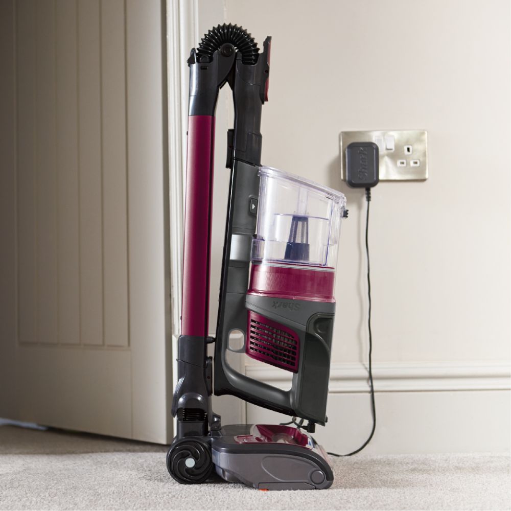 Shark - Cordless Vacuum Cleaner With DuoClean & Self Cleaning