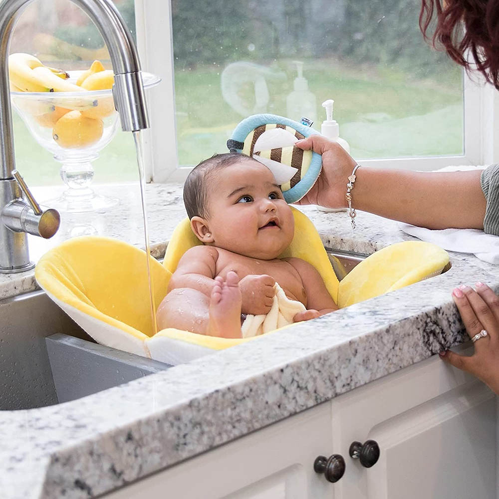 Blooming Bath - Ultrasoft Scrubbie Washcloth - Bee