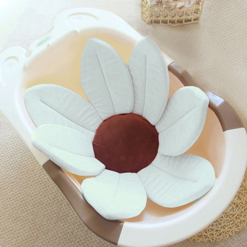 Bumble & Bird Bath Flower - White