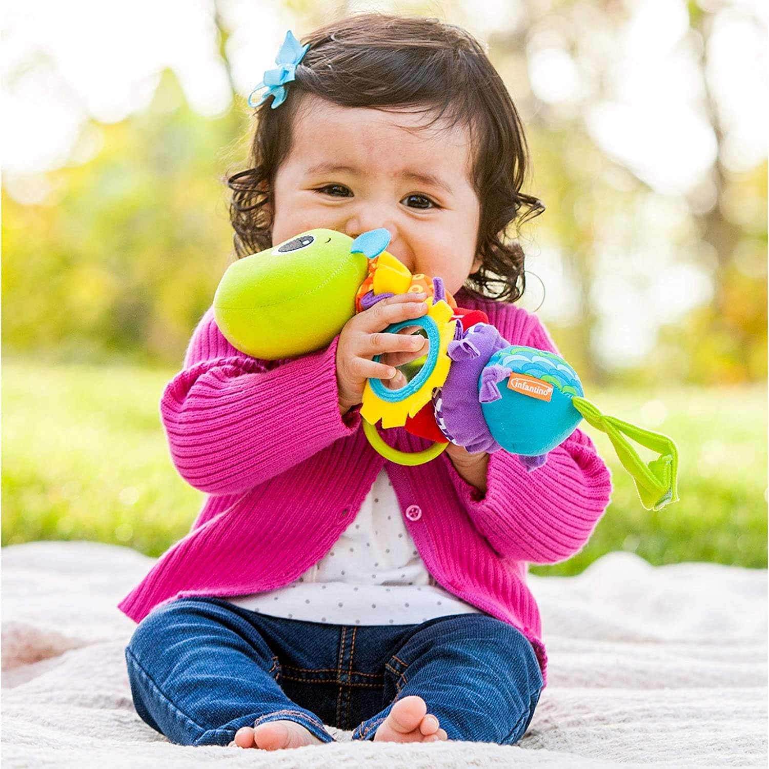 Infantino Hug & Tug Musical Bug - Hanging toy
