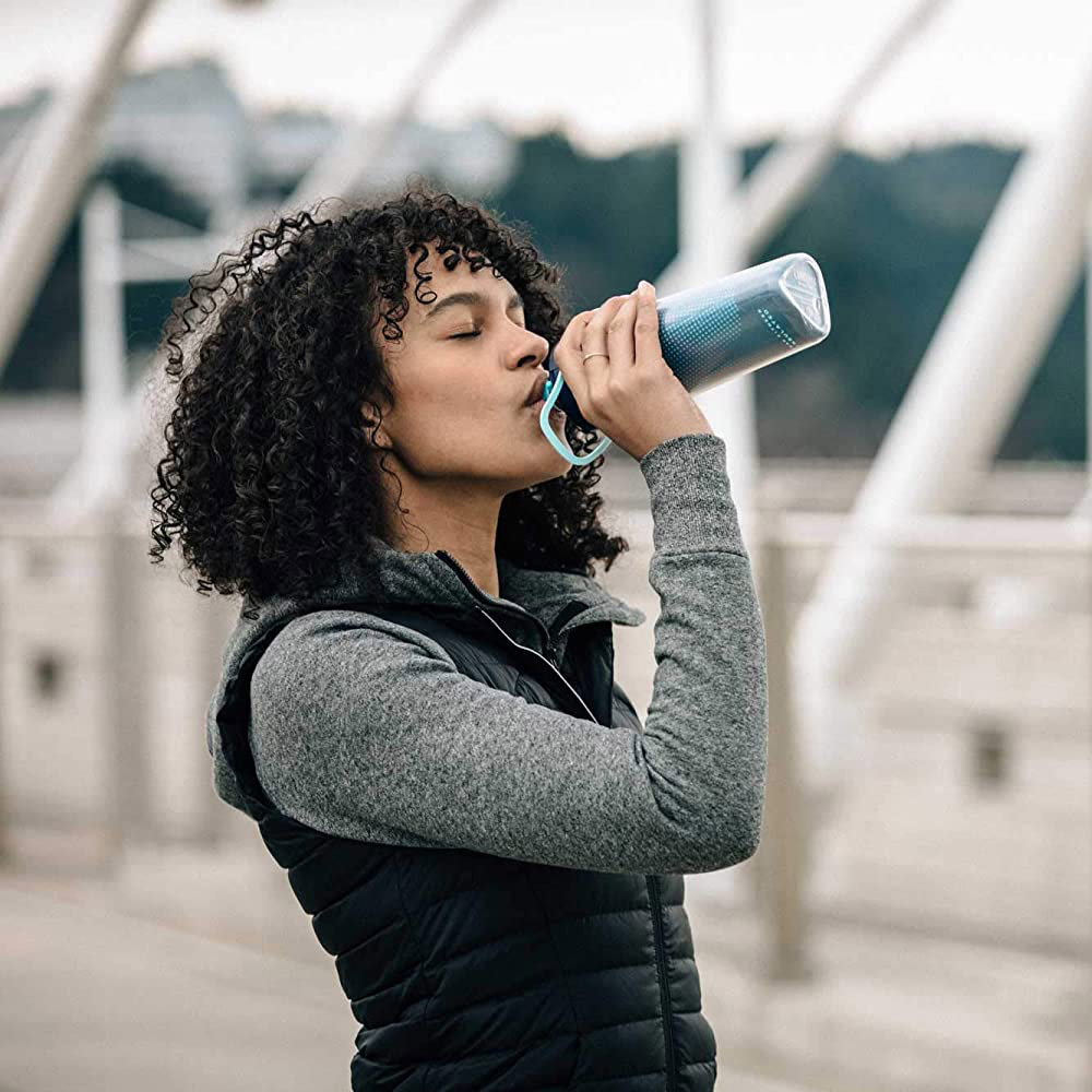 CAMELBAK - Peak Fitness Chill Water Bottle - Koi/Navy - 710ml