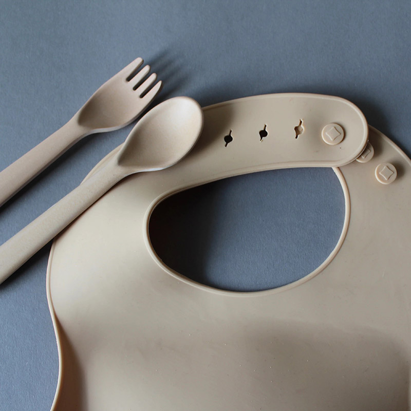 Cink Soft Silicone Bib - Fog