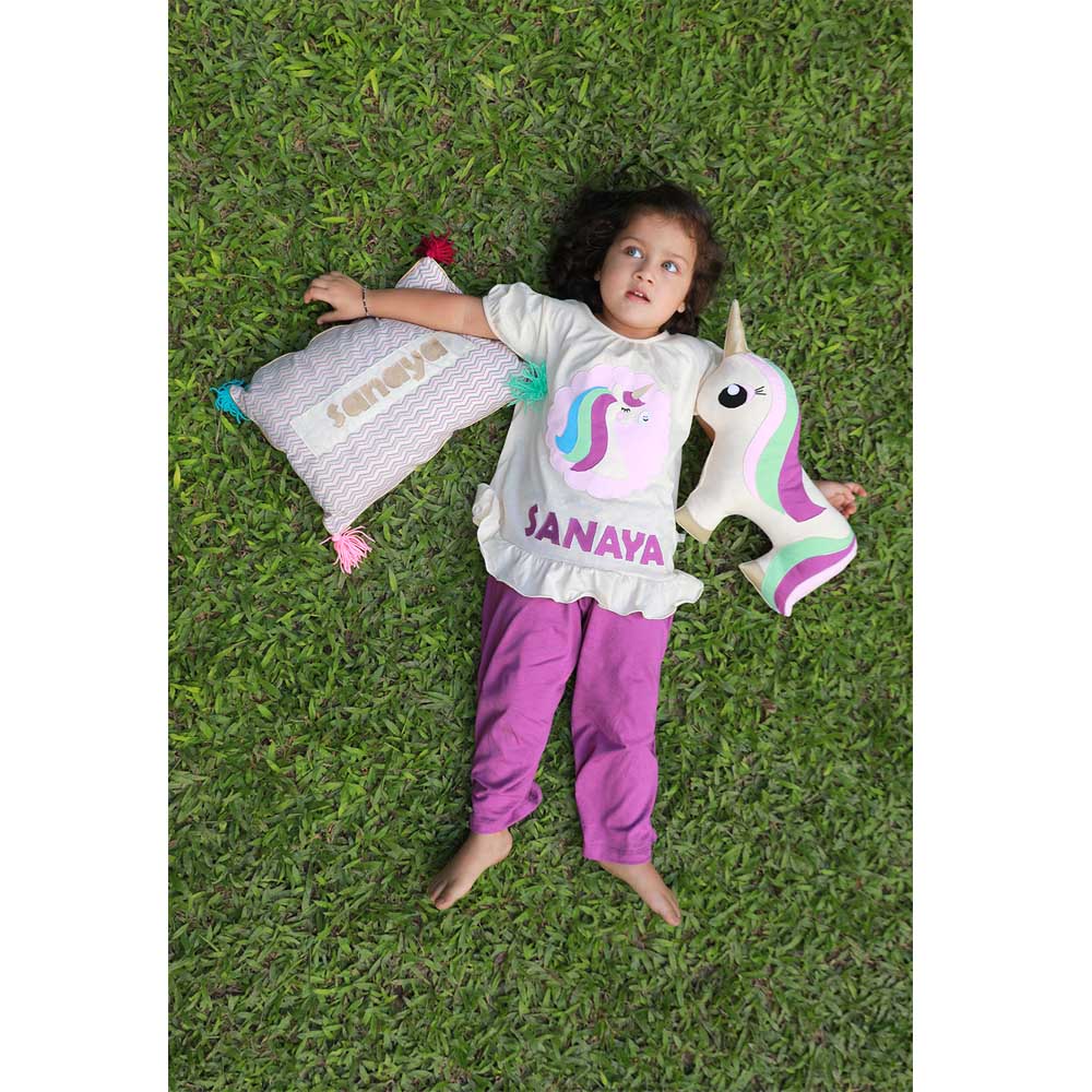 Mi Dulce An'ya Girls' Unicorn Customized Pyjama & Cushion Set